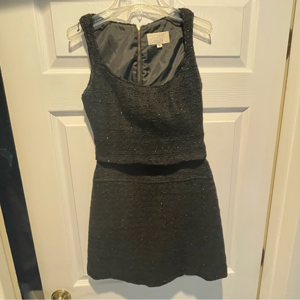 CACHE BLACK METALLIC SLEEVELESS TOP AND MINI SKIRT  SIZE 4
